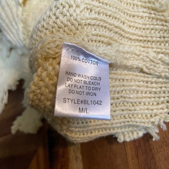 Blank Paige Sweater Yellow Star Distressed Sz M/L V Neck Oversized Pullover NEW - Picture 10 of 11